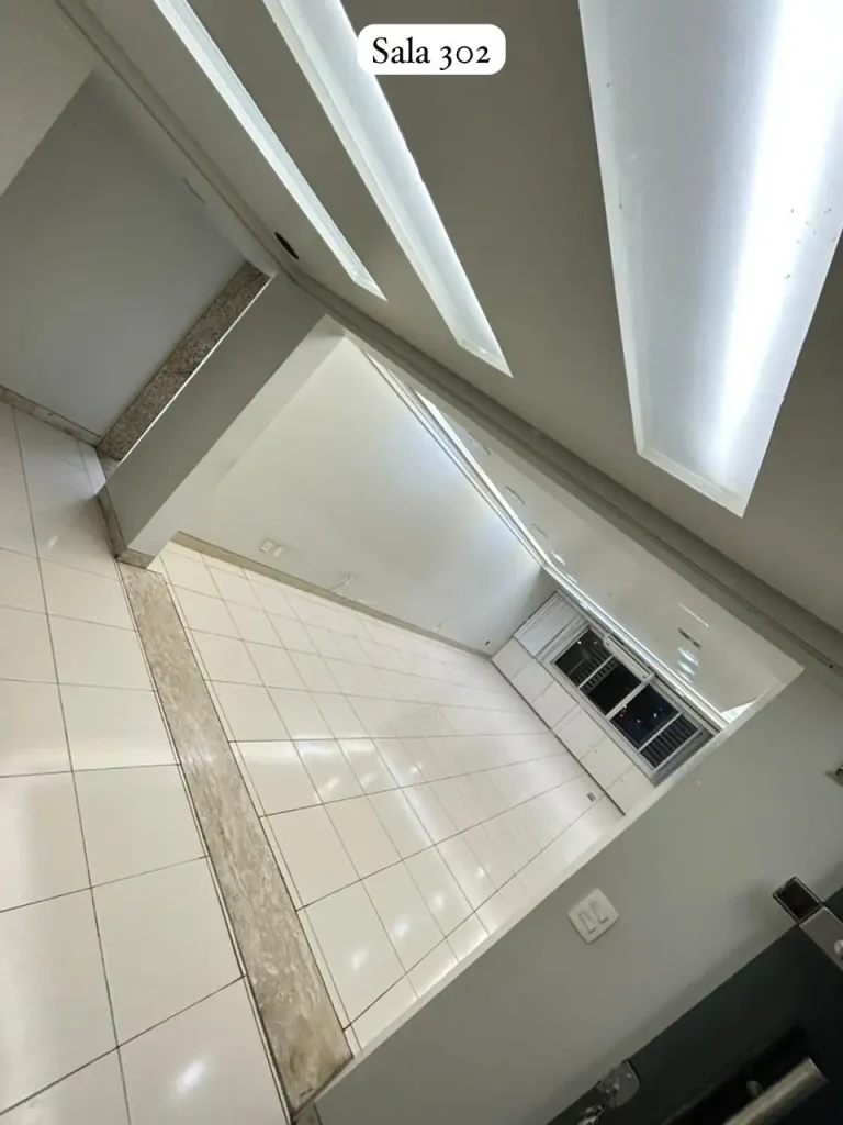 Sala Comercial 302